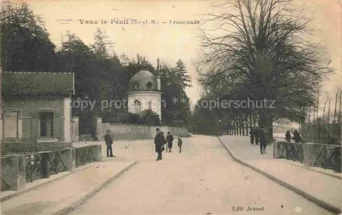 AK / Ansichtskarte Vaux-le-Penil MELUN 77 Seine-et-Marne Promenade franchise militaire
