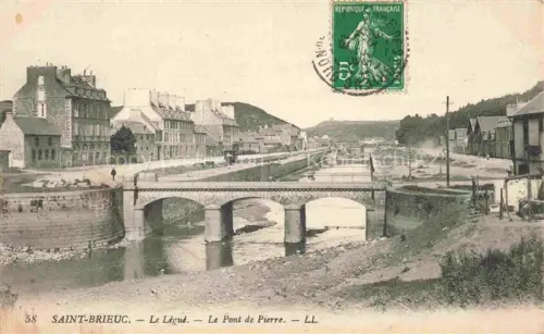 AK / Ansichtskarte Saint-Brieuc Saint-Brieux 22 Cotes-d Armor Le pont de pierre