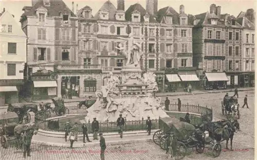 AK / Ansichtskarte ABBEVILLE 80 Somme Place et Monument de l'Admiral Courbet