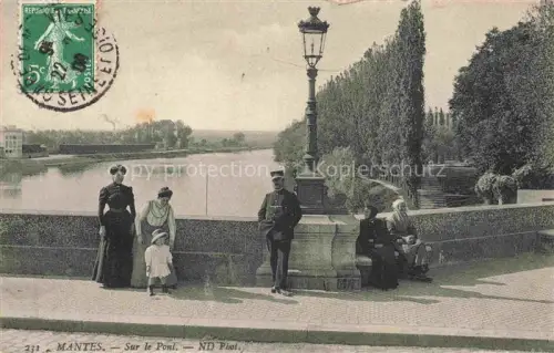 AK / Ansichtskarte MANTES-LA-JOLIE Mantes-sur-Seine 78 Yvelines Sur le pont