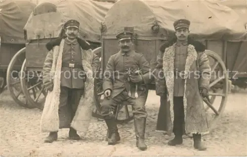 AK / Ansichtskarte WK1 Militaria Deutschland Foto Soldaten Ostfront Pelzmantel Landsturm