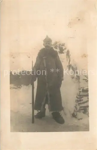 AK / Ansichtskarte Pickelhaube Militaria Foto Soldat Bonn Pelzmantel Bajonette Ostfront