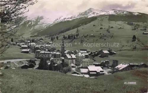 AK / Ansichtskarte La Clusaz ANNECY 74 Haute-Savoie Vue générale et les Alpes