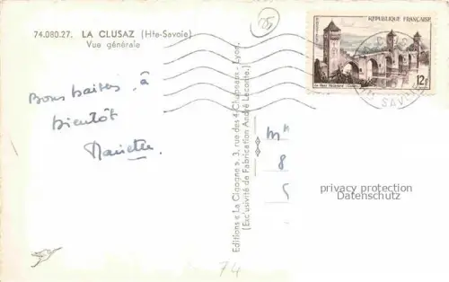 AK / Ansichtskarte La Clusaz ANNECY 74 Haute-Savoie Vue générale et les Alpes