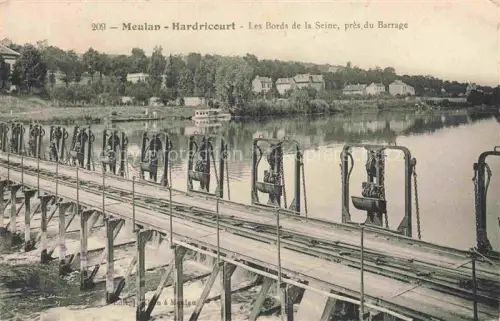 AK / Ansichtskarte Hardricourt Meulan 78 Yvelines Les bords de la Seine près du barrage