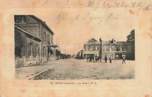 AK / Ansichtskarte Nesle Peronne 80 Somme La Gare Bahnhof