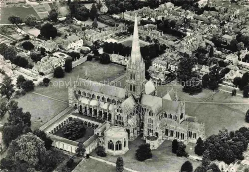 AK / Ansichtskarte LONDON  UK Salisbury Cathedral Fliegeraufnahme