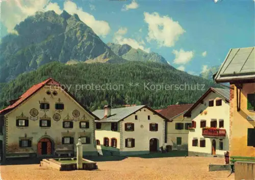 AK / Ansichtskarte Scuol Schuls GR Stadtplatz Heilbad