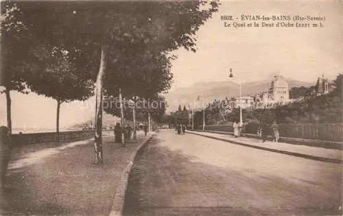 AK / Ansichtskarte Evian-les-Bains Thonon-les-Bains 74 Haute-Savoie Le quai et la Dent d'Oche