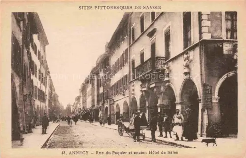 AK / Ansichtskarte ANNECY 74 Haute-Savoie Rue du Paquier et ancien Hôtel de Sales