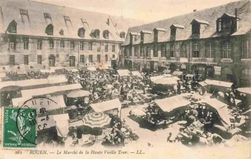AK / Ansichtskarte ROUEN 76 Seine-Maritime Le Marché de la Haute Vieille Tour