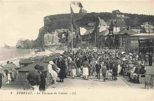 AK / Ansichtskarte ETRETAT LE HAVRE 76 Seine-Maritime La terrasse du casino
