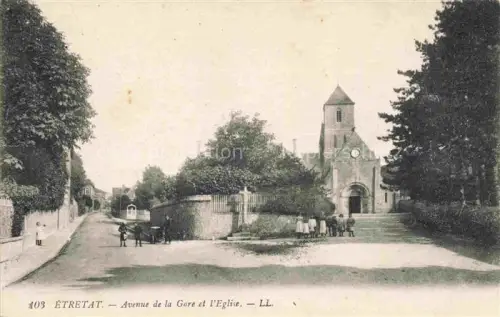 AK / Ansichtskarte ETRETAT LE HAVRE 76 Seine-Maritime Avenue de la Gare et l'église