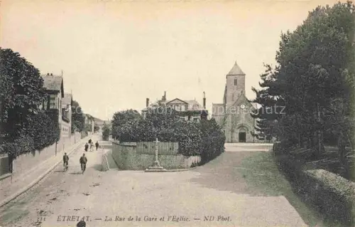 AK / Ansichtskarte ETRETAT LE HAVRE 76 Seine-Maritime Avenue de la Gare et l'église