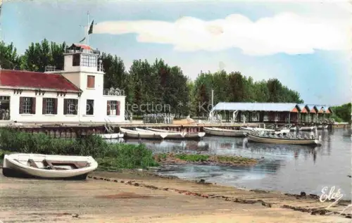 AK / Ansichtskarte Hourtin-Plage Hourtin-Lac 33 Gironde Centre Formation Maritime Boote