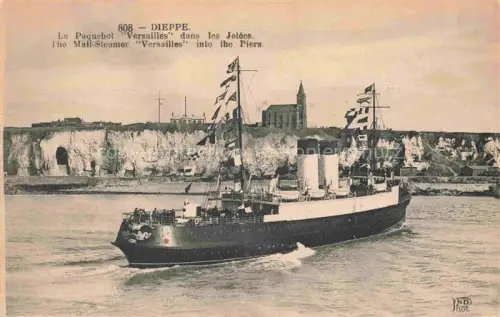 AK / Ansichtskarte DIEPPE 76 Seine-Maritime La Paquebot Versailles dans les jetées