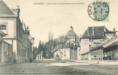 AK / Ansichtskarte CHAMBERY 73 Savoie Place Caffe Ecole Communale des Garcons