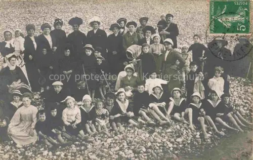 AK / Ansichtskarte LE TREPORT Dieppe 76 Seine-Maritime A la plage