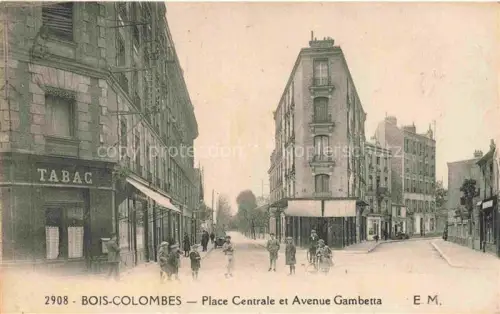 AK / Ansichtskarte BOIS-COLOMBES 92 Hauts-de-Seine Place Centrale et Avenue Gambetta