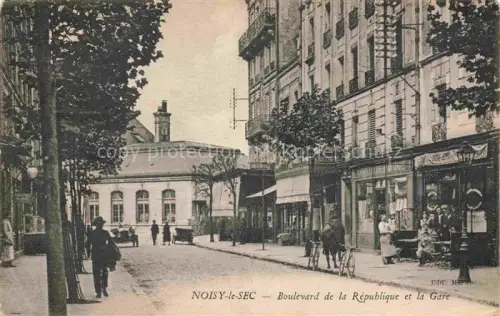 AK / Ansichtskarte Noisy-le-Sec Bobigny 93 Seine-Saint-Denis Boulevard de la République et la gare