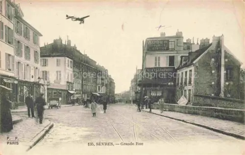 AK / Ansichtskarte Sevres Boulogne-Billancourt 92 Hauts-de-Seine Grande Rue