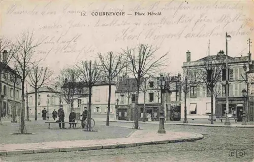 AK / Ansichtskarte COURBEVOIE 92 Hauts-de-Seine Place Hérold