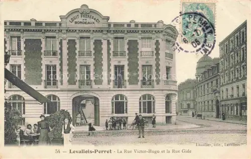 AK / Ansichtskarte LEVALLOIS-PERRET 92 Hauts-de-Seine Rue Victor Hugo et Rue Gide