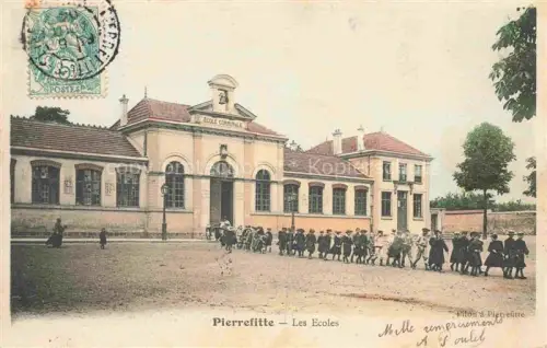 AK / Ansichtskarte Pierrefitte -sur-Seine Saint-Denis 93 Seine-Saint-Denis Les Ecoles