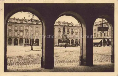 AK / Ansichtskarte REIMS 51 Marne La Place Royale