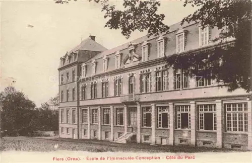 AK / Ansichtskarte Flers -de-l-Orne Argentan 61 Orne Ecole de l'Immaculee Conception Cote du Parc
