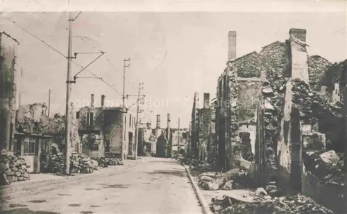 AK / Ansichtskarte Oradour-sur-Glane Rochechouart 87 Haute-Vienne Rue Principale Ruines Grande Guerre Truemmer 2. Weltkrieg