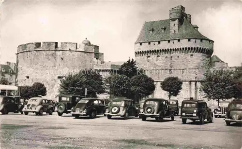 AK / Ansichtskarte SAINT-MALO ST-MALO 35 LE Donjon et la Tour du Chateau Schloss Oldtimer