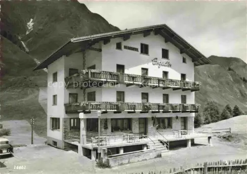 AK / Ansichtskarte Samnaun Dorf GR Berghotel Engadin