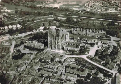 AK / Ansichtskarte TOUL 54 Meurthe-et-Moselle Vue aerienne La Cathedrale St Etienne la Moselle Le Stade