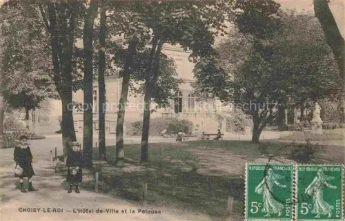 AK / Ansichtskarte Choisy-le-Roi CRETEIL 94 Val-de-Marne Hôtel de Ville et la Pelouse