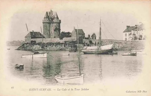 AK / Ansichtskarte SAINT-SERVAN-SUR-MER St-Servan-sur-Mer 35 Ille-et-Vilaine La Cale la Tour Solidor Boote 