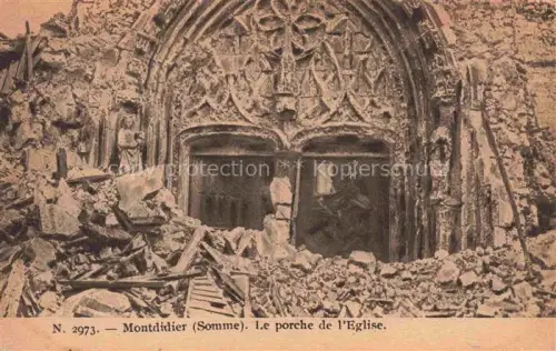 AK / Ansichtskarte Montdidier  Mondidier 80 Somme Le porche de l'Eglise Kirchenvorhalle 