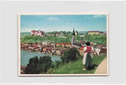 AK / Ansichtskarte Burghausen  Salzach Oberbayern Panorama mit Burg und Kirche