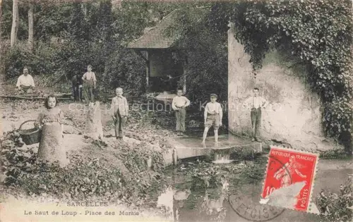 AK / Ansichtskarte SARCELLES 95 Val-d Oise Le Saut de Loup Place des Marais