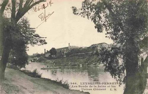 AK / Ansichtskarte LEVALLOIS-PERRET 92 Hauts-de-Seine Aux bords de la Seine et les Usines Clément