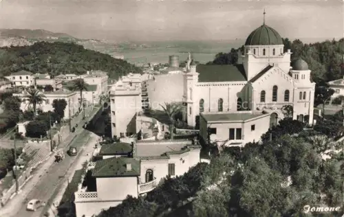 AK / Ansichtskarte Kouba Algerie L'Eglise Avenue Raymond Poincare 