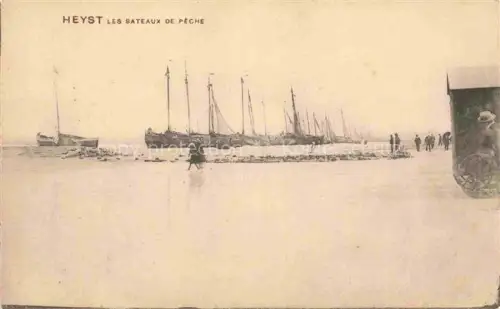 AK / Ansichtskarte Heyst-aan Zee Heyst-sur-Mer Knokke-Heist Belgie Les Bateaux de Peche 