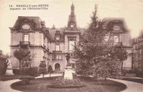 AK / Ansichtskarte NEUILLY  -SUR-SEINE 92 Hauts-de-Seine Square de l'Hotel de Ville