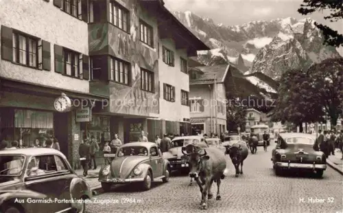 AK / Ansichtskarte GARMISCH-PARTENKIRCHEN Bayern Viehtrieb auf der Hauptstrasse
