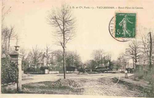 AK / Ansichtskarte Vaucresson Boulogne-Billancourt 92 Hauts-de-Seine Rond-Point du Centre