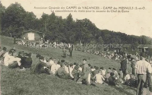 AK / Ansichtskarte Montfort-l Amaury Rambouillet 78 Yvelins Camp de Vacances des Mesnuls Rassemblement du matin pour la causerie du Chef de Camo
