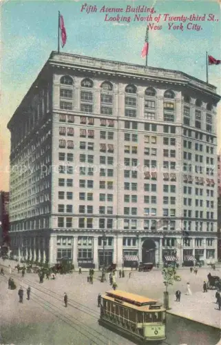 AK / Ansichtskarte NEW YORK City USA Fifth Avenue Building Looking North of Twendy third Street