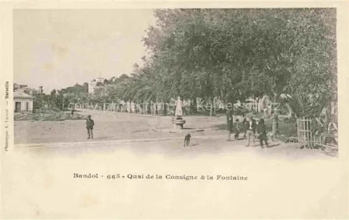 AK / Ansichtskarte BANDOL-SUR-MER TOULON 83 Var Quai de la Consigne et la fontaine