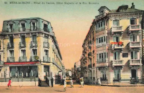 AK / Ansichtskarte MERS-LES-BAINS MERS-SUR-MER Abbeville 80 Somme Hôtel du Casino Hôtel Majestic et Rue Buzeaux