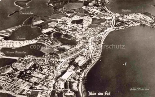 AK / Ansichtskarte Ploen am See Schleswig-Holstein Fliegeraufnahme